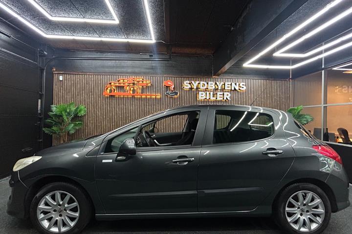 undefined Peugeot 308 fra 2010