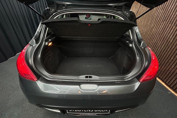 undefined Peugeot 308 fra 2010