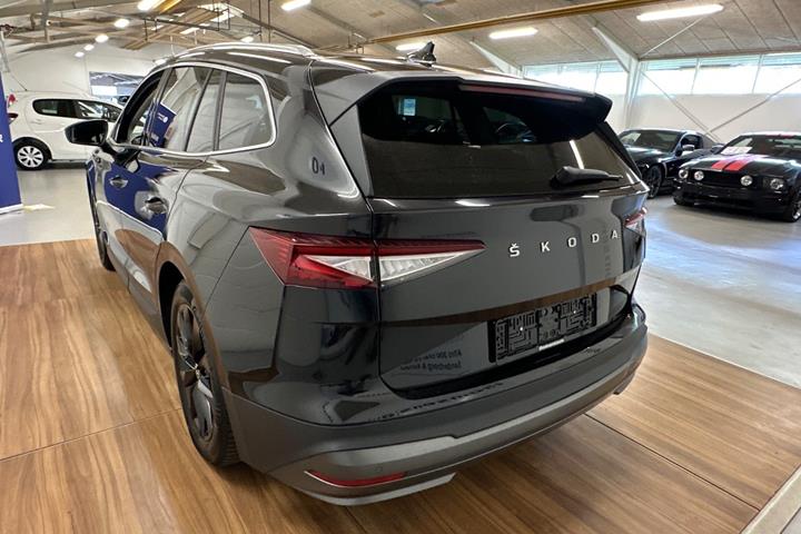 Grøn Skoda Enyaq fra 2022