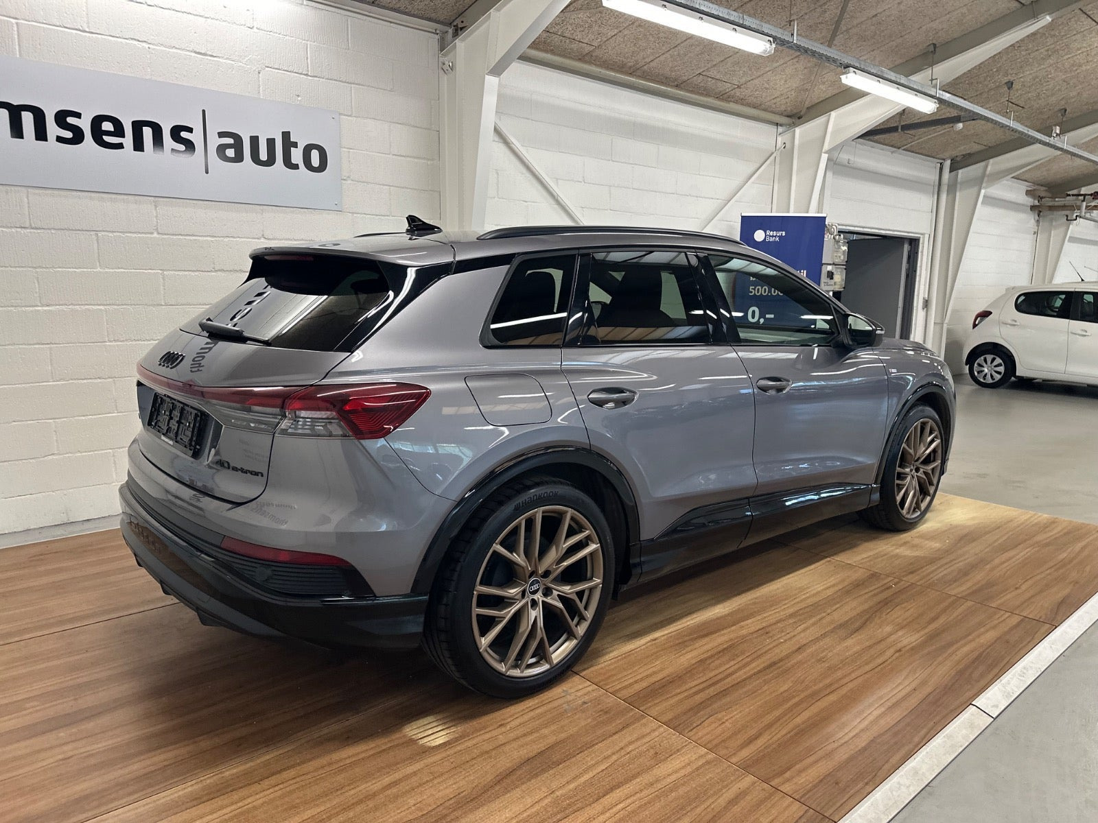 Grøn Audi Q4 e-tron fra 2022