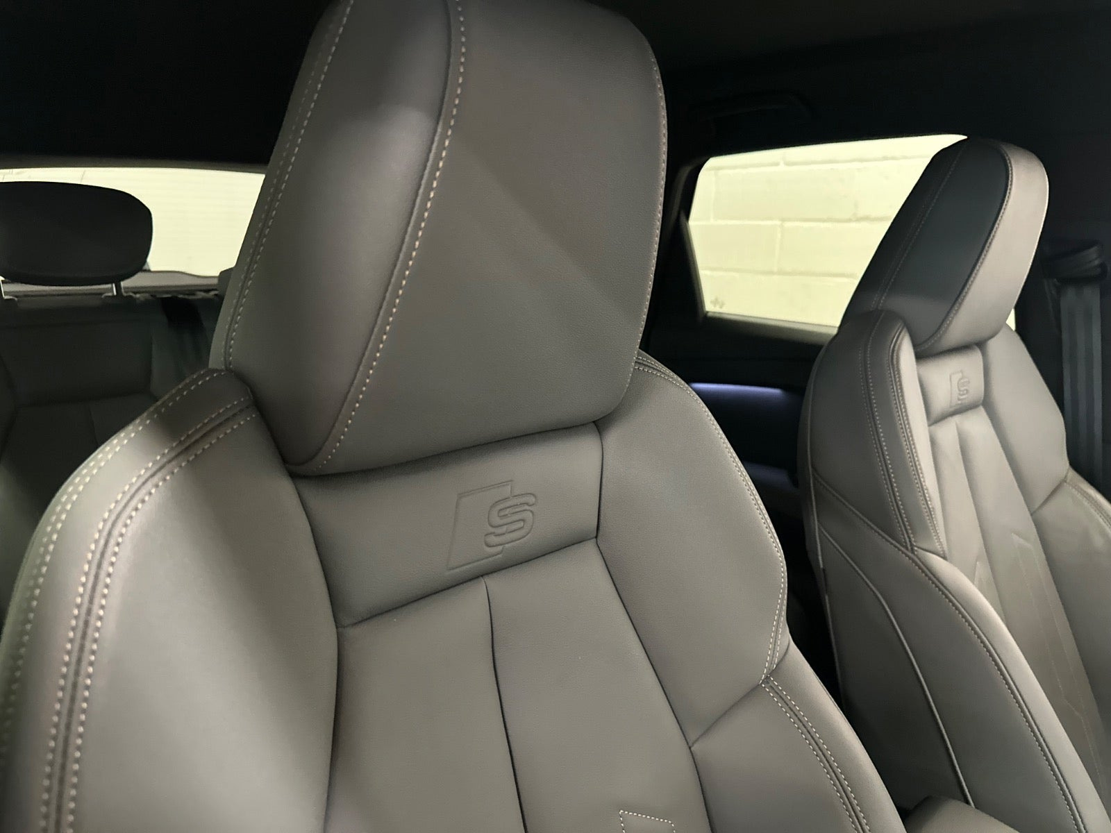 Grøn Audi Q4 e-tron fra 2022