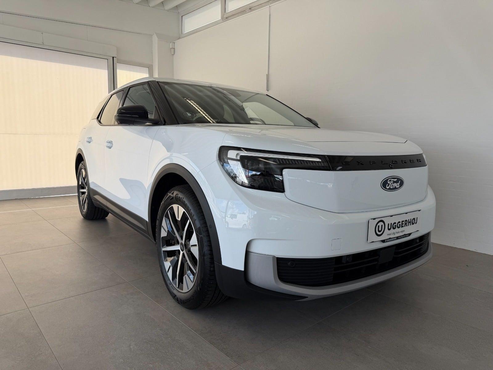 Hvid Ford Explorer fra 2025