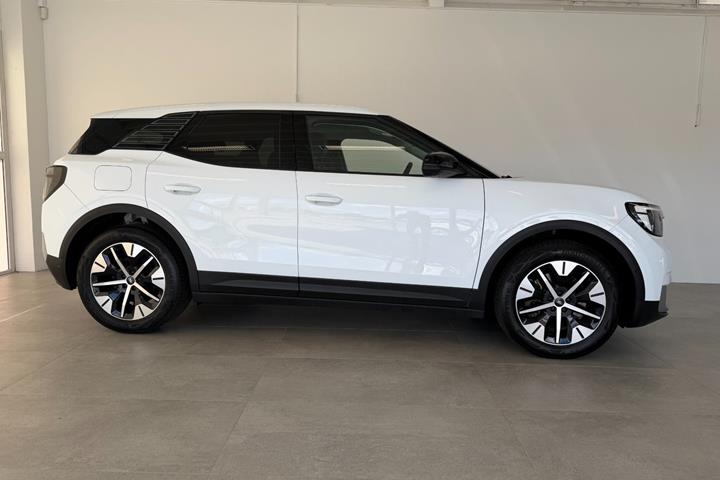 Hvid Ford Explorer fra 2025