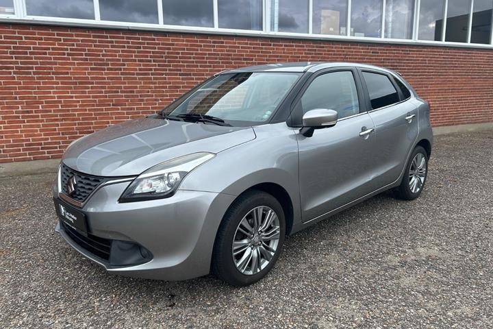 Grå Suzuki Baleno fra 2016