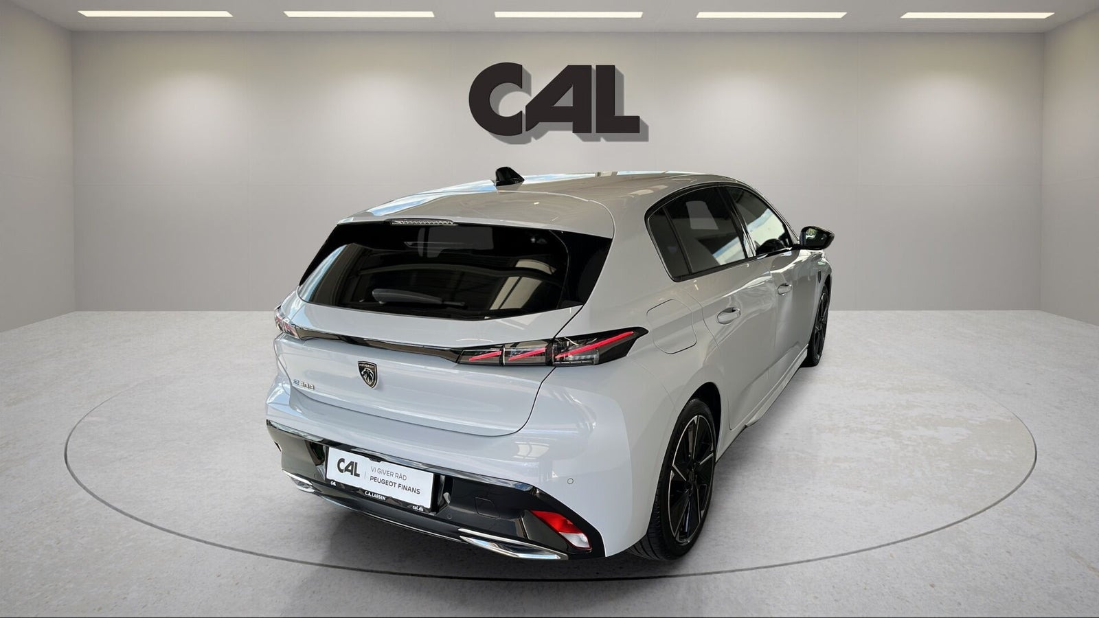 Hvid Peugeot E-308 fra 2023