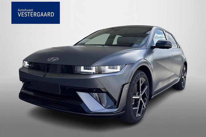 Grå Hyundai Ioniq 5 fra 2026