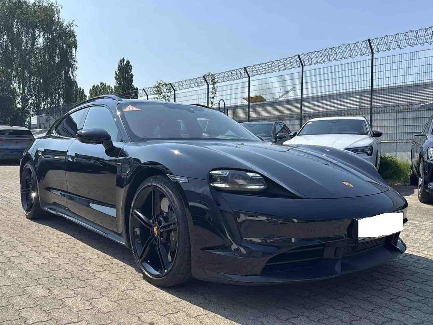 Porsche Taycan Turbo S Performance+ Sport Turismo