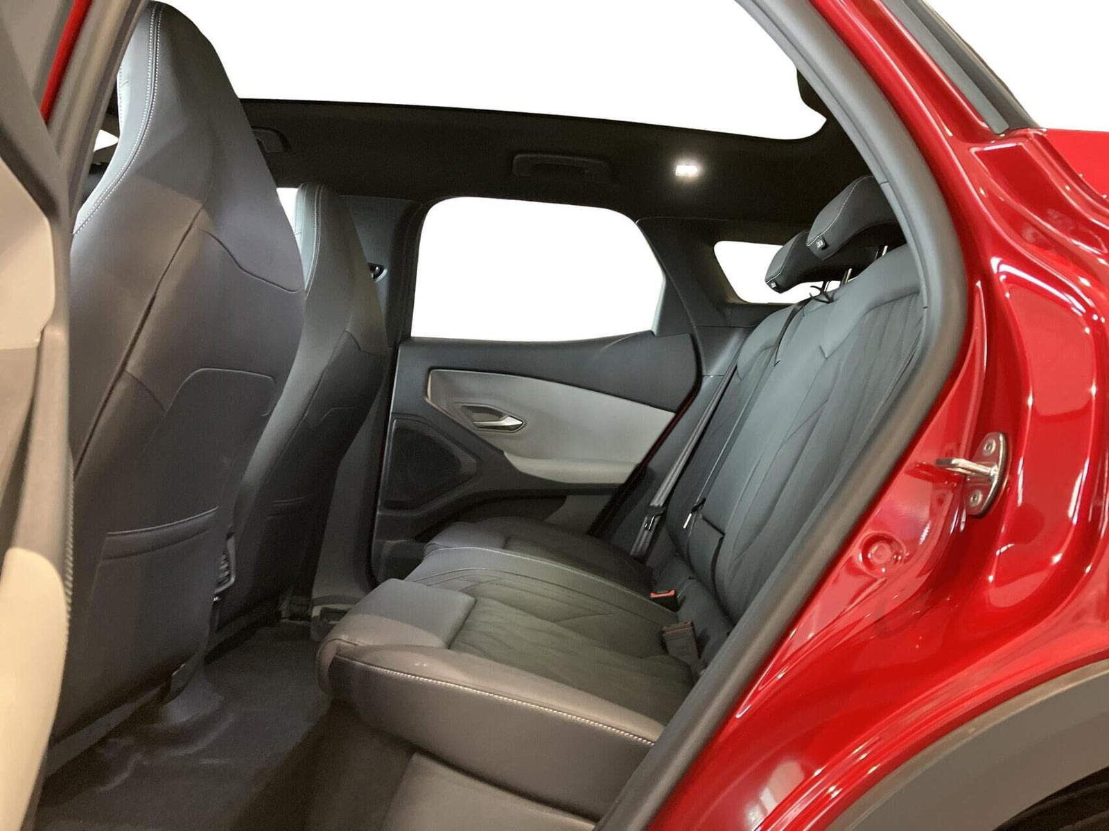 Rød Ford Explorer fra 2025