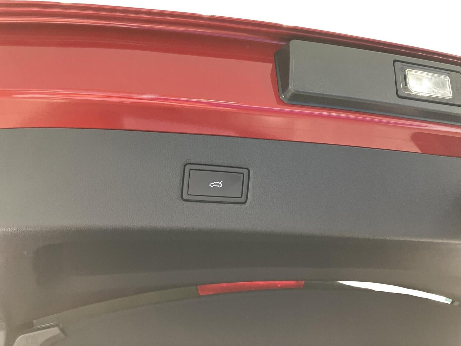 Rød Ford Explorer fra 2025