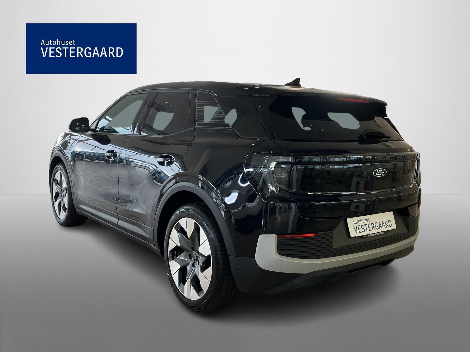 Sort Ford Explorer fra 2025