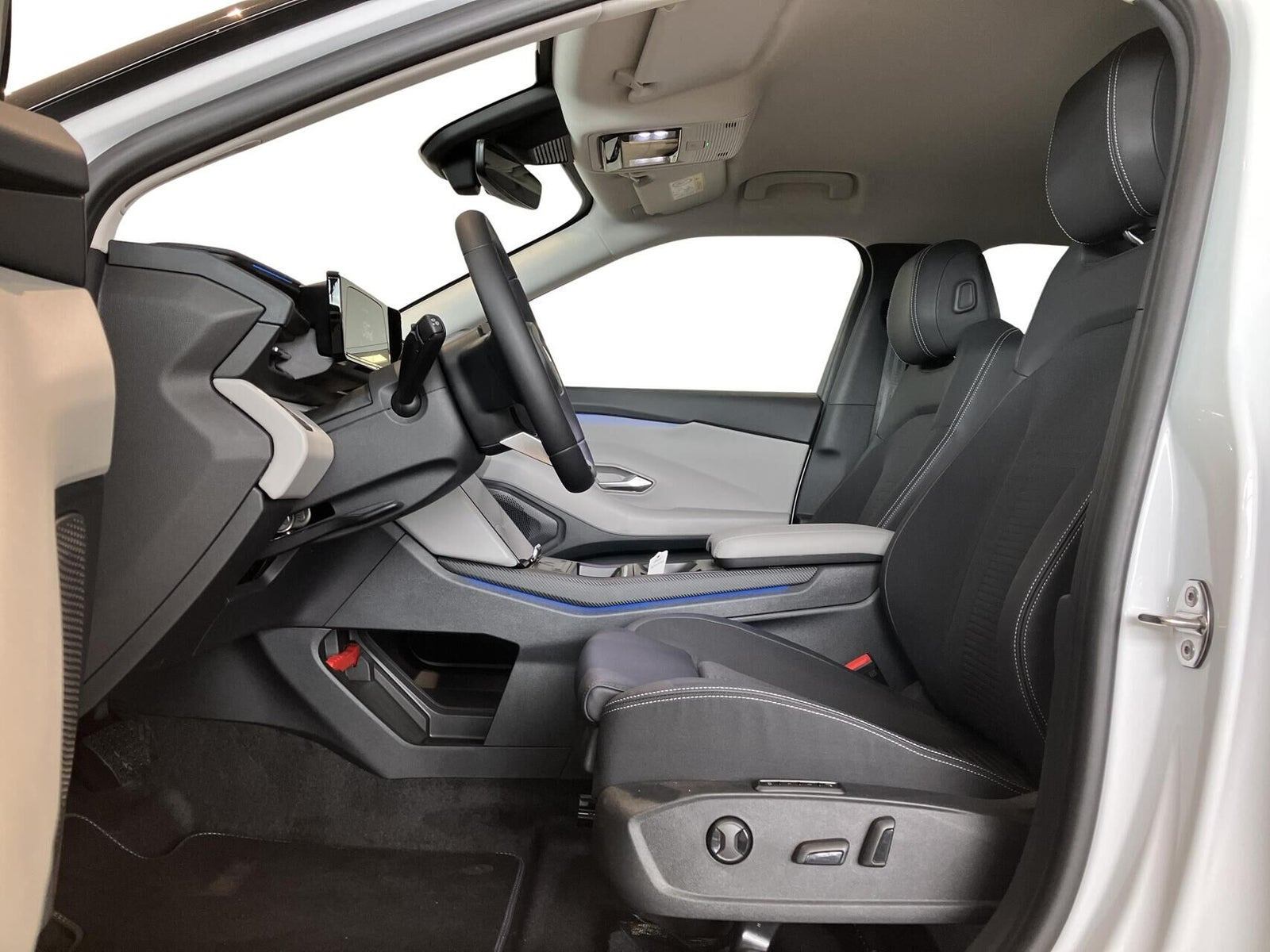 Hvid Ford Explorer fra 2025