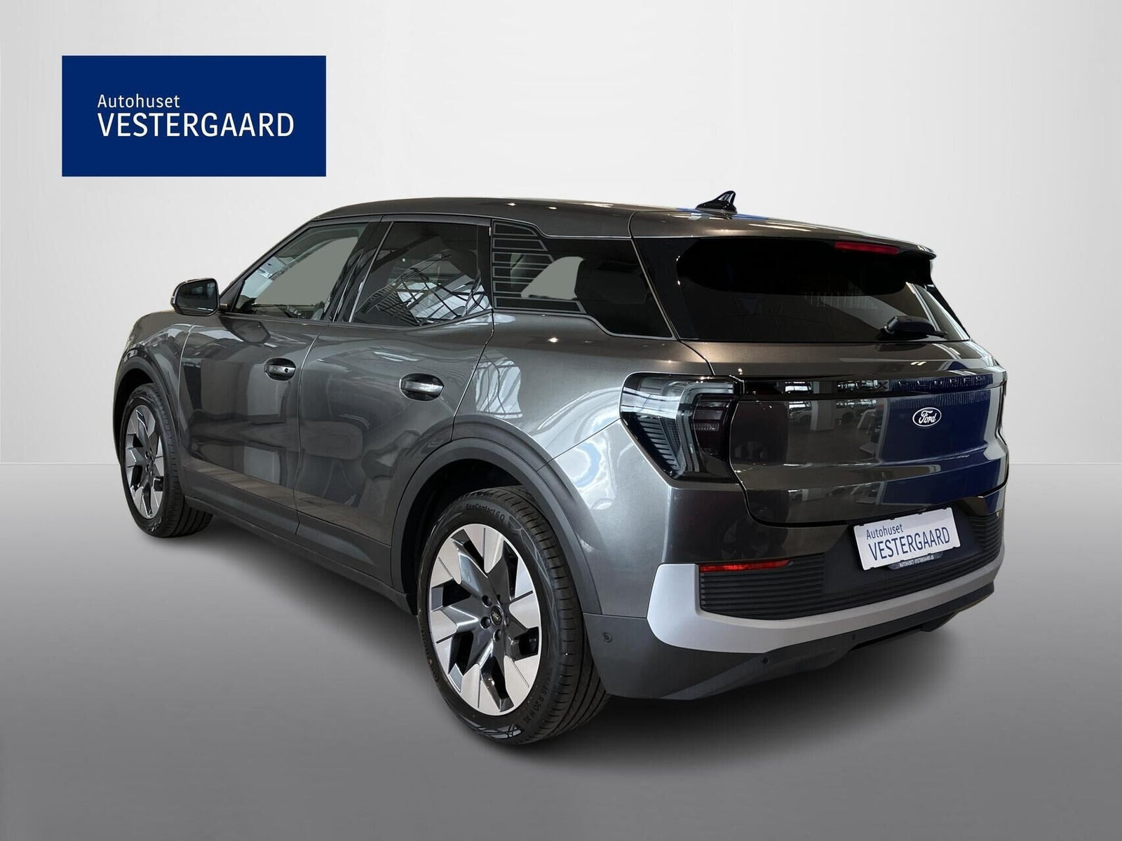 Grå Ford Explorer fra 2025
