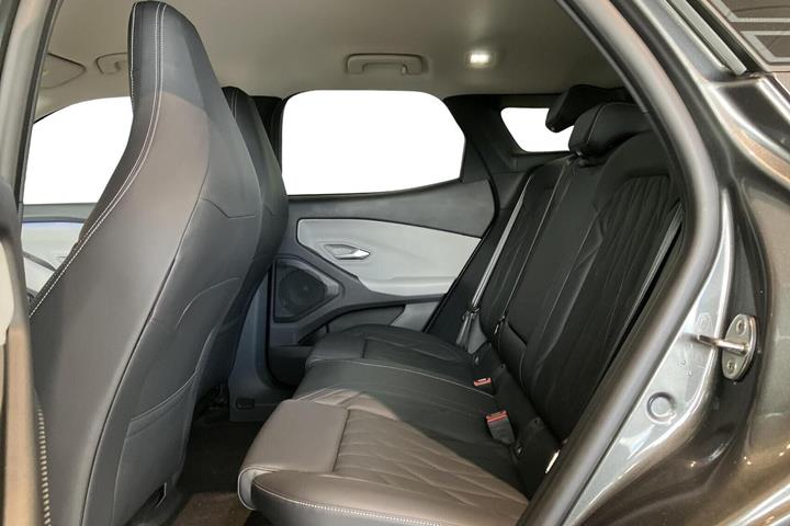 Grå Ford Explorer fra 2025