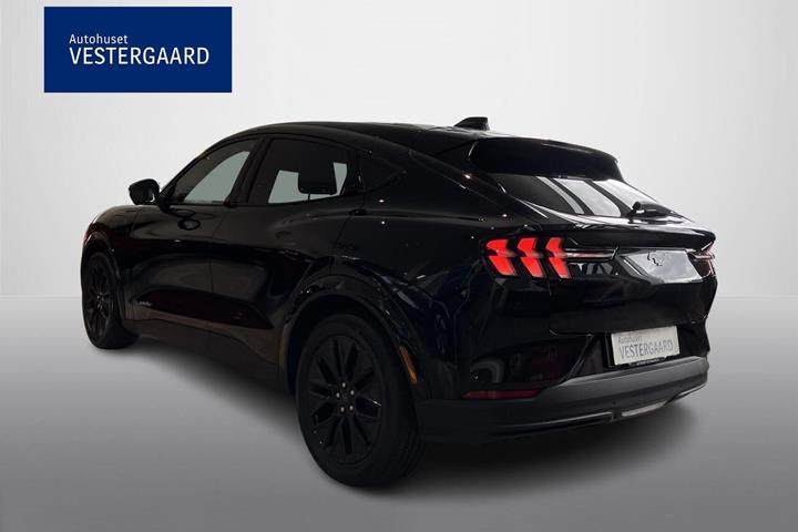 Sort Ford Mustang Mach-E fra 2026