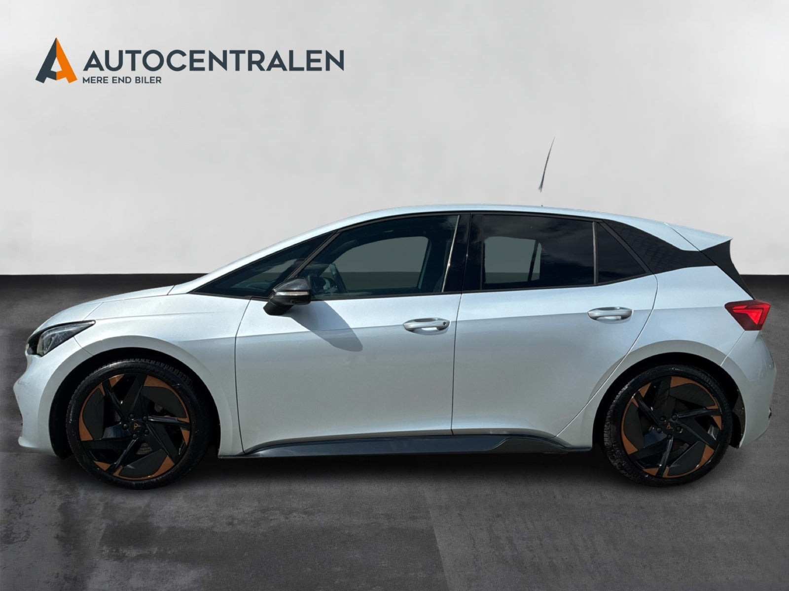 Sølv Cupra Born fra 2022
