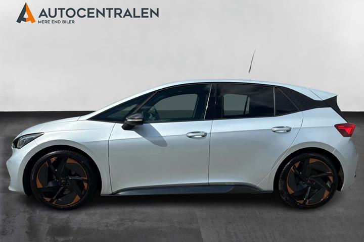 Sølv Cupra Born fra 2022