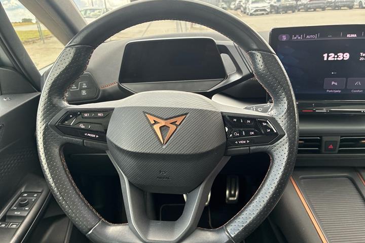 Sølv Cupra Born fra 2022