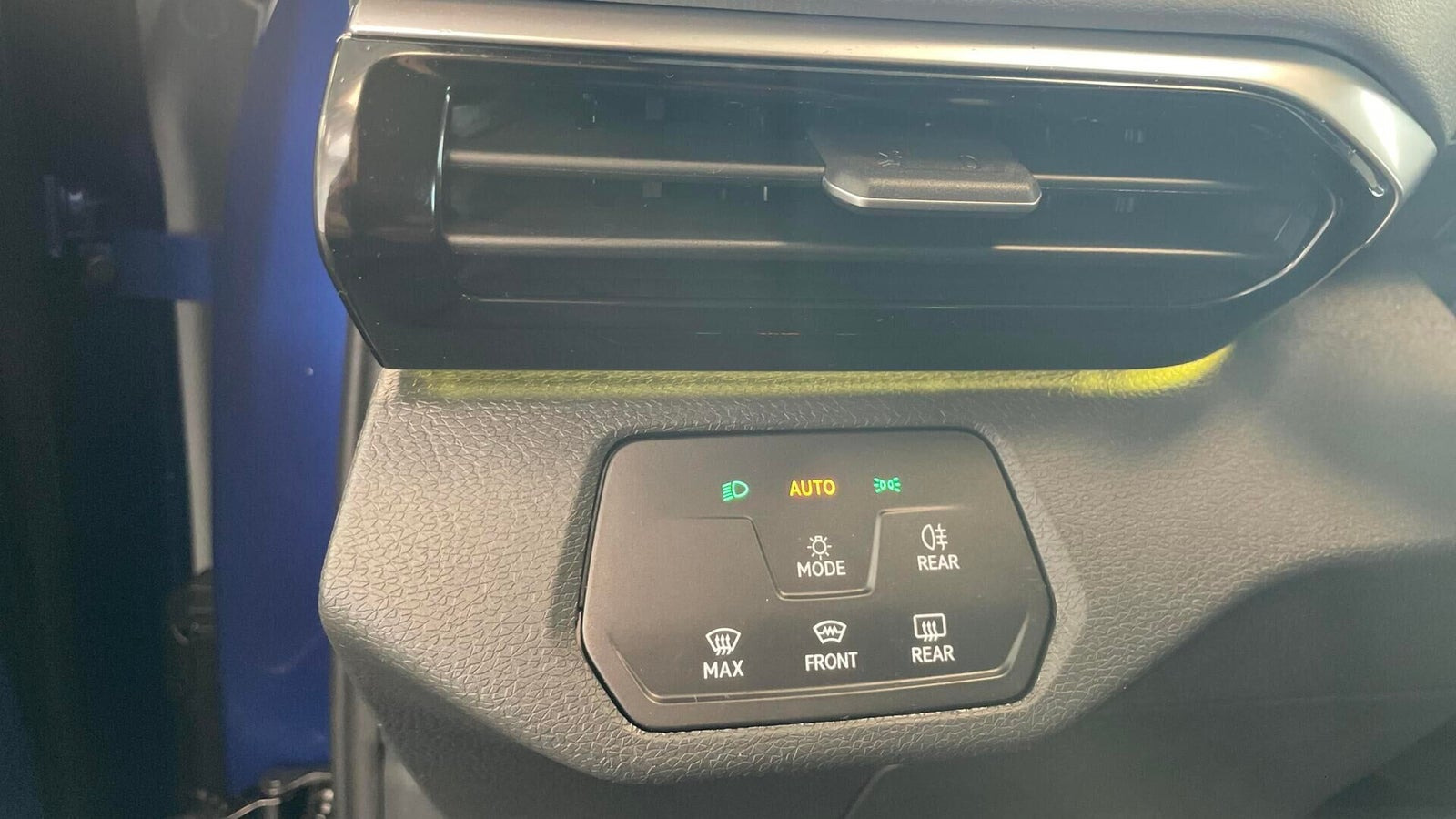 Blå VW ID.4 fra 2024