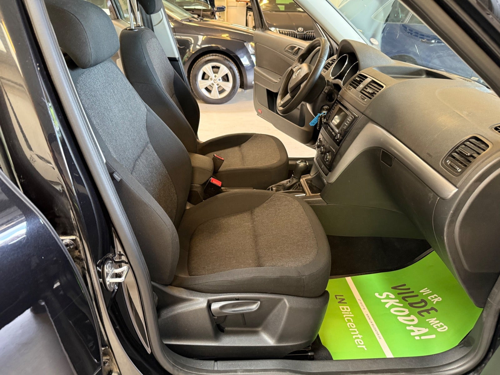 Sort Skoda Yeti fra 2016