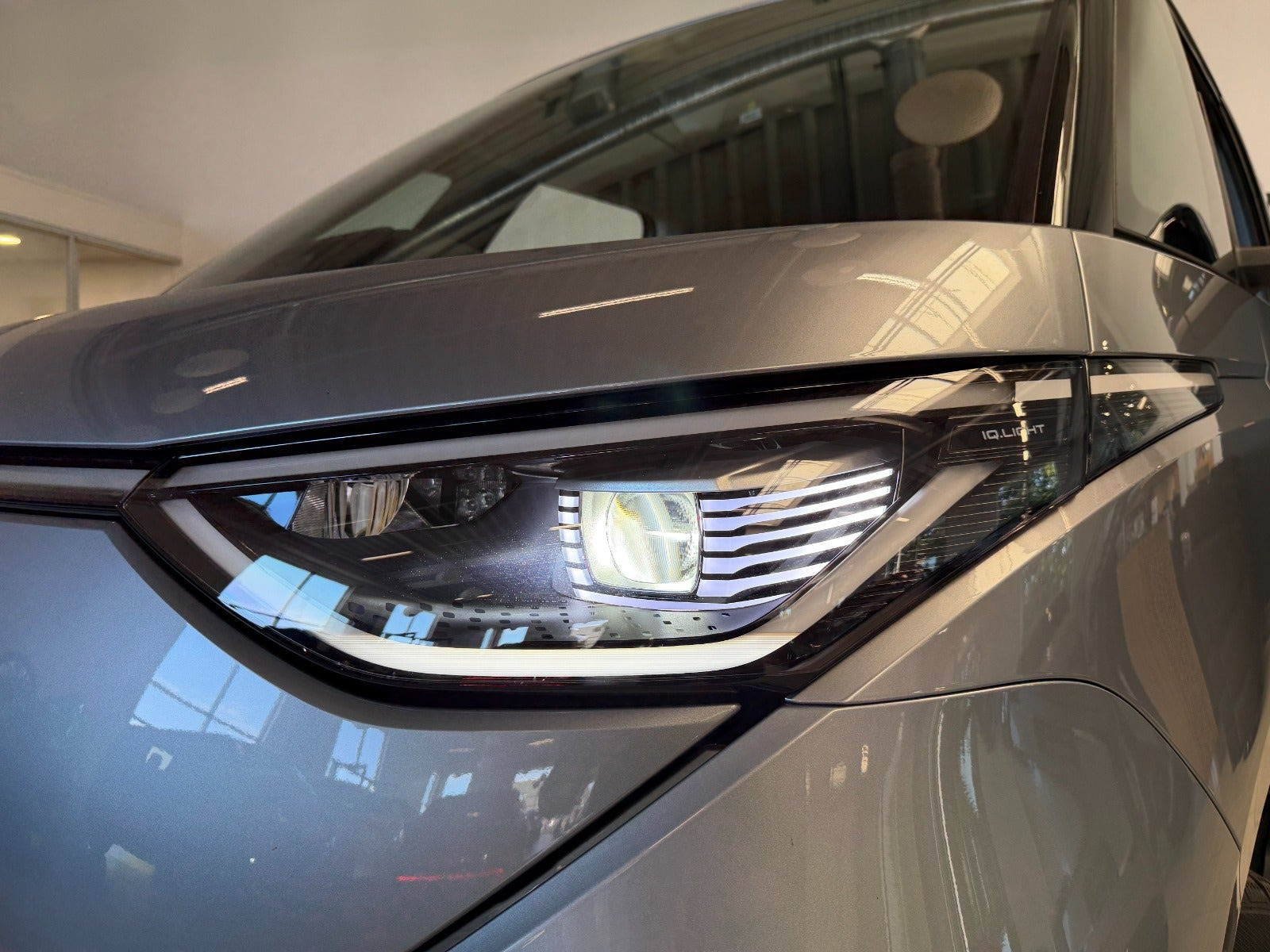 Grå VW ID.Buzz fra 2026
