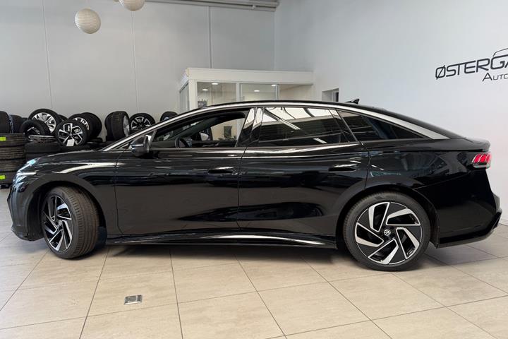 Sort VW ID.7 fra 2025
