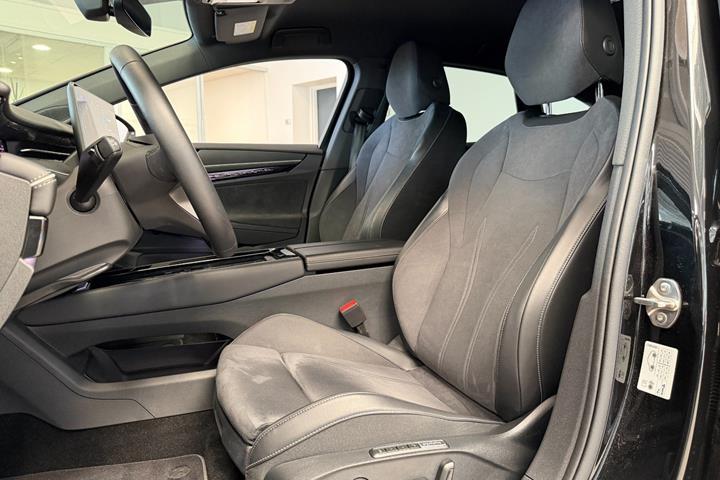 Sort VW ID.7 fra 2025
