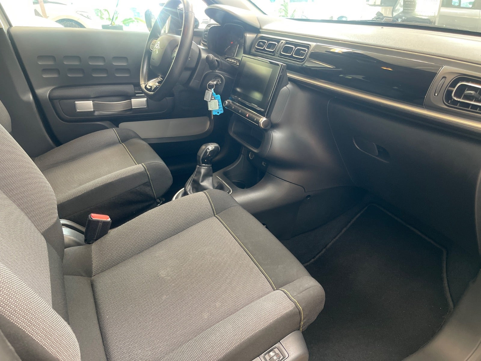 Beige Citroën C3 fra 2021