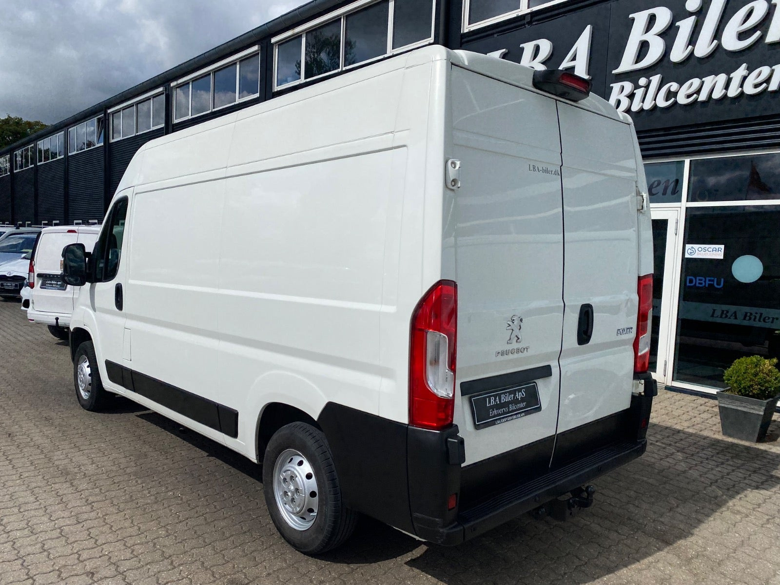 Hvid Peugeot Boxer 330 fra 2019