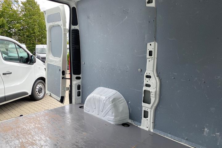 Hvid Peugeot Boxer 330 fra 2019