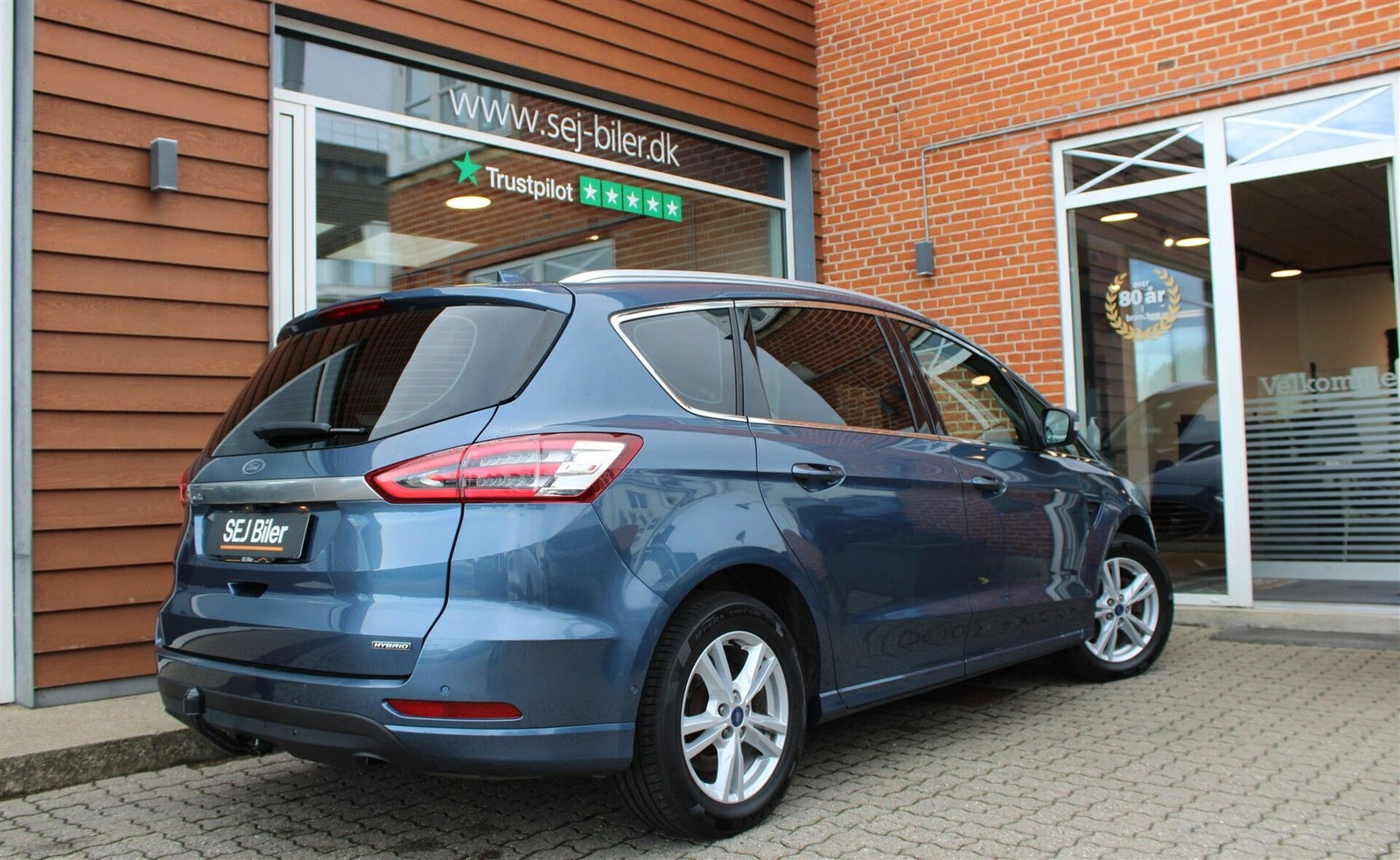 Blå Ford S-MAX fra 2022