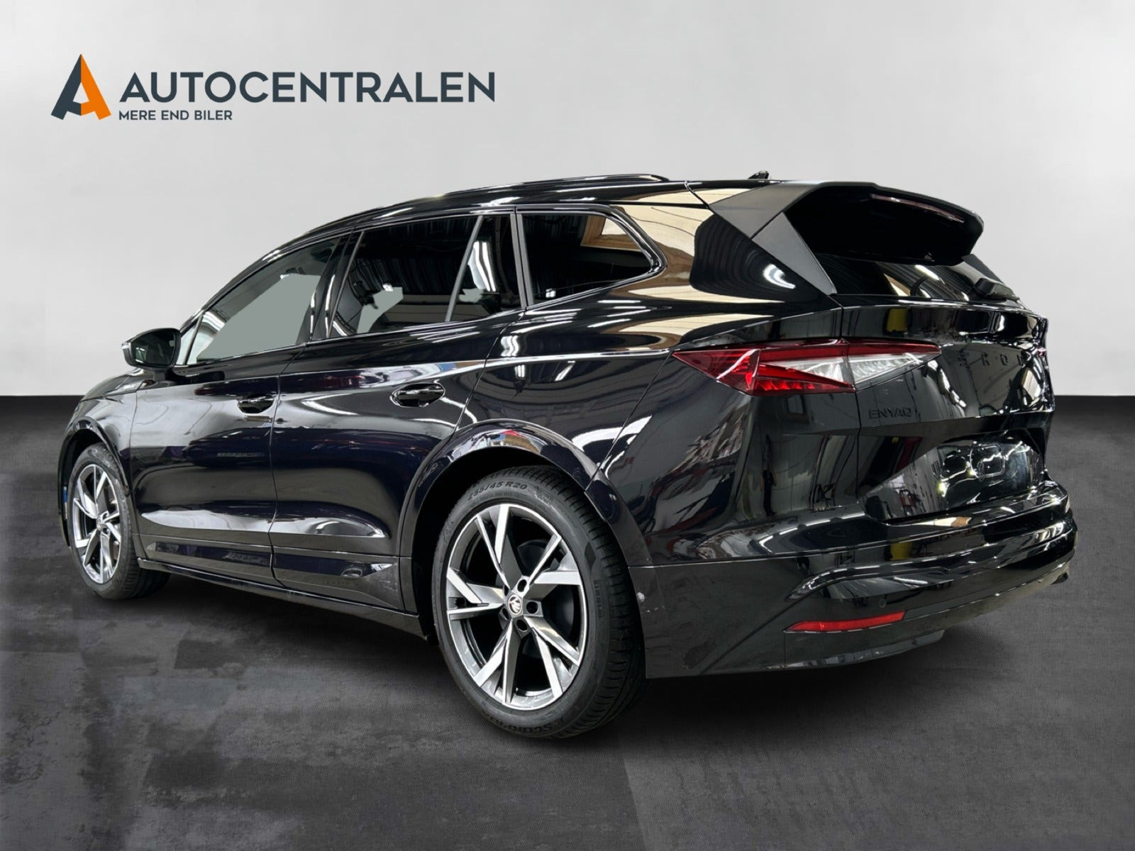 Sort Skoda Enyaq fra 2025