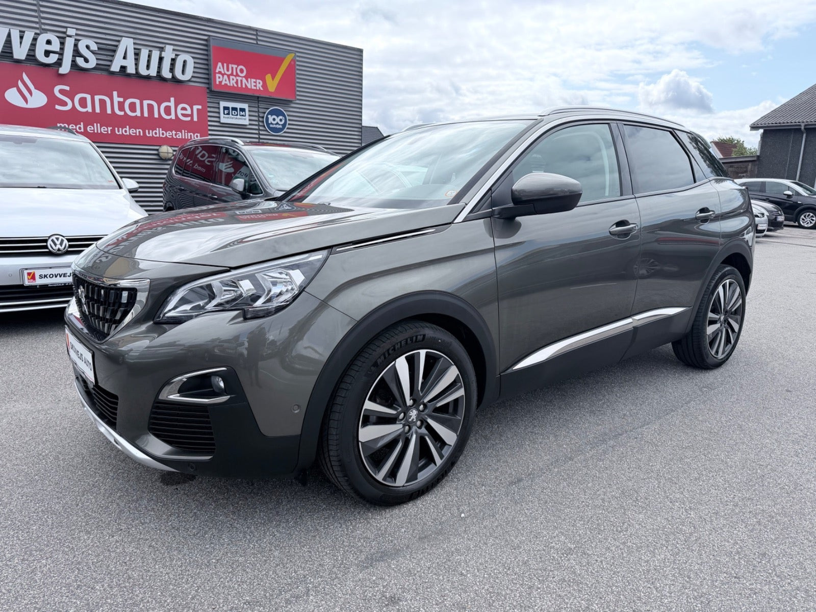 Grøn Peugeot 3008 fra 2020