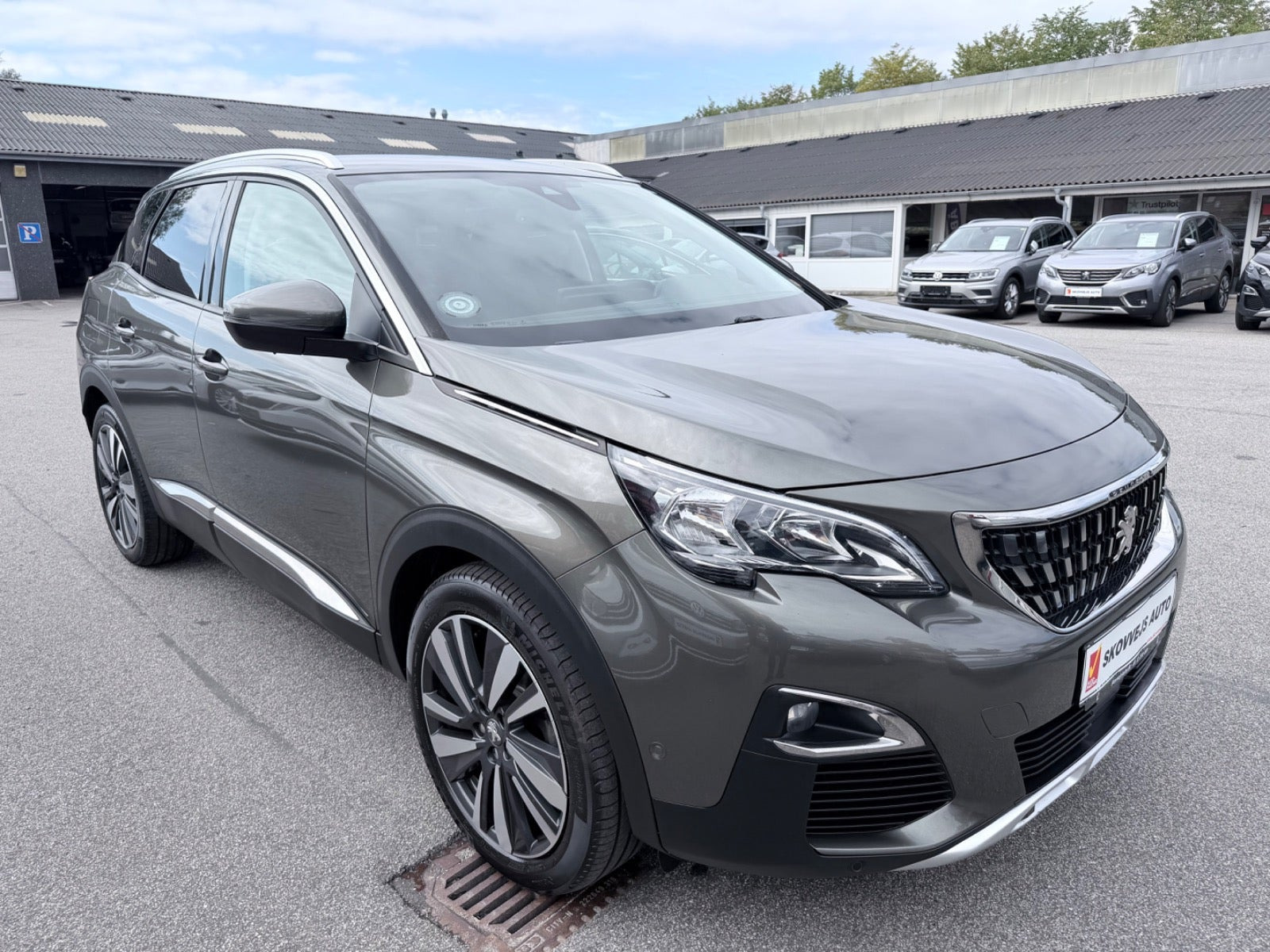 Grøn Peugeot 3008 fra 2020