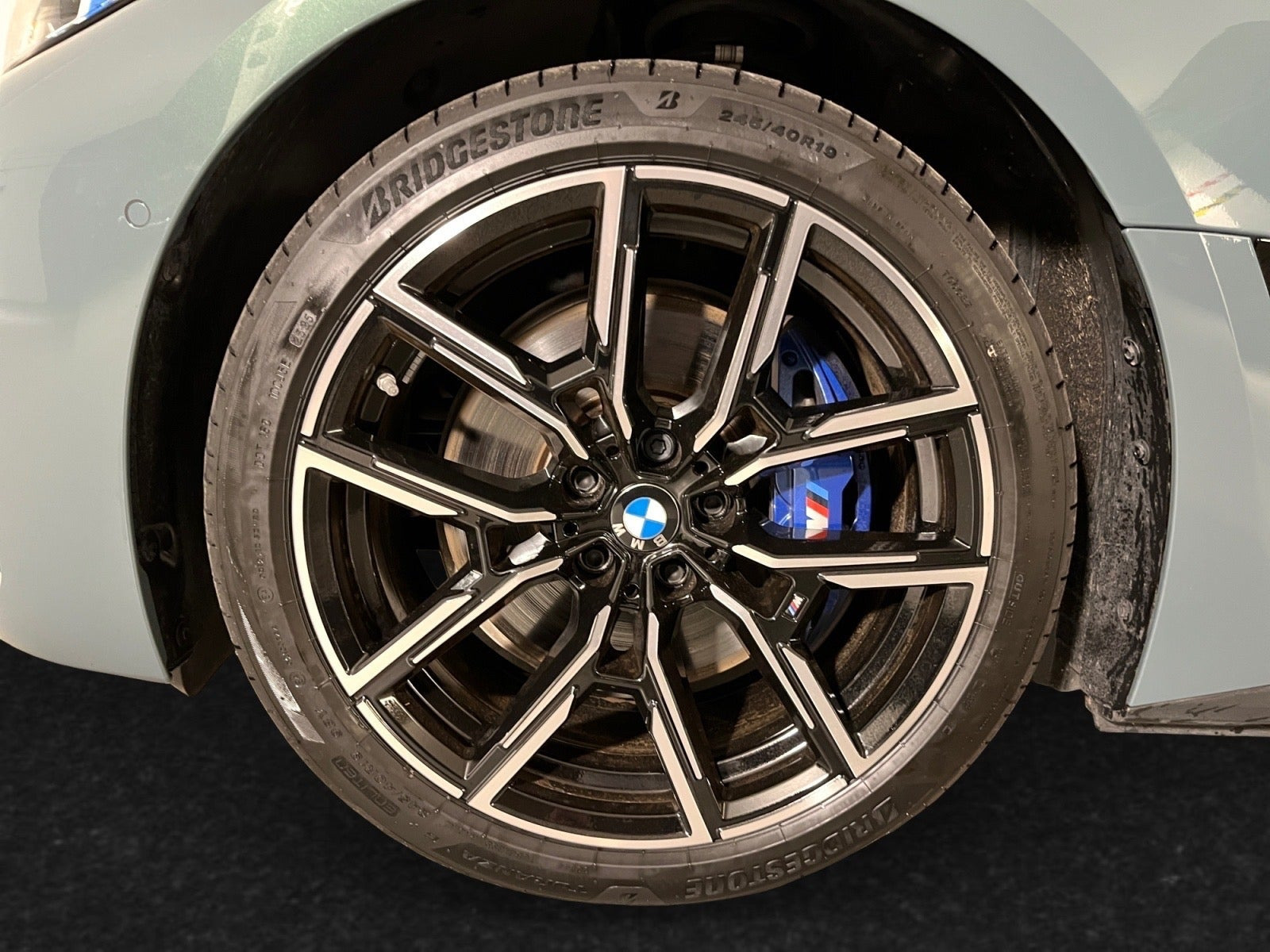 Grøn BMW i4 fra 2026