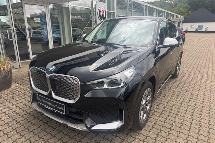 Sort BMW iX1 fra 2024
