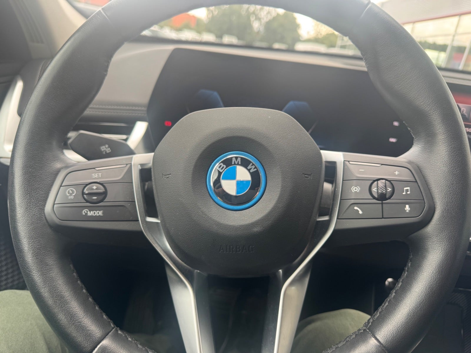 Sort BMW iX1 fra 2024