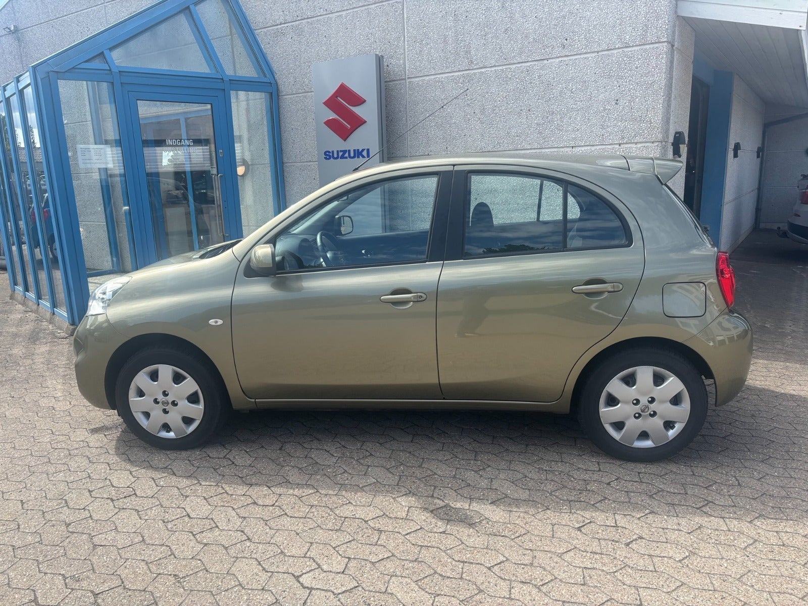 Grøn Nissan Micra fra 2017
