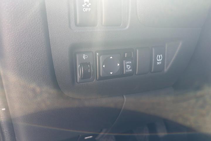 Grøn Nissan Micra fra 2017
