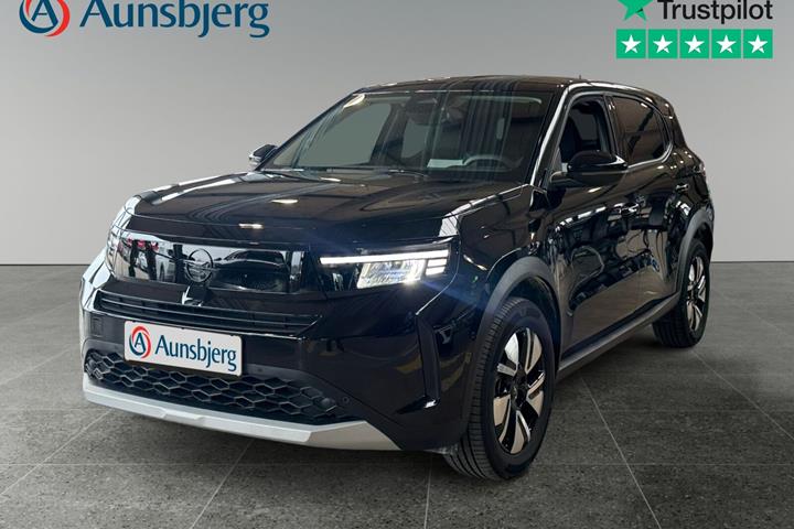 Sort Opel Frontera fra 2025 set udefra
