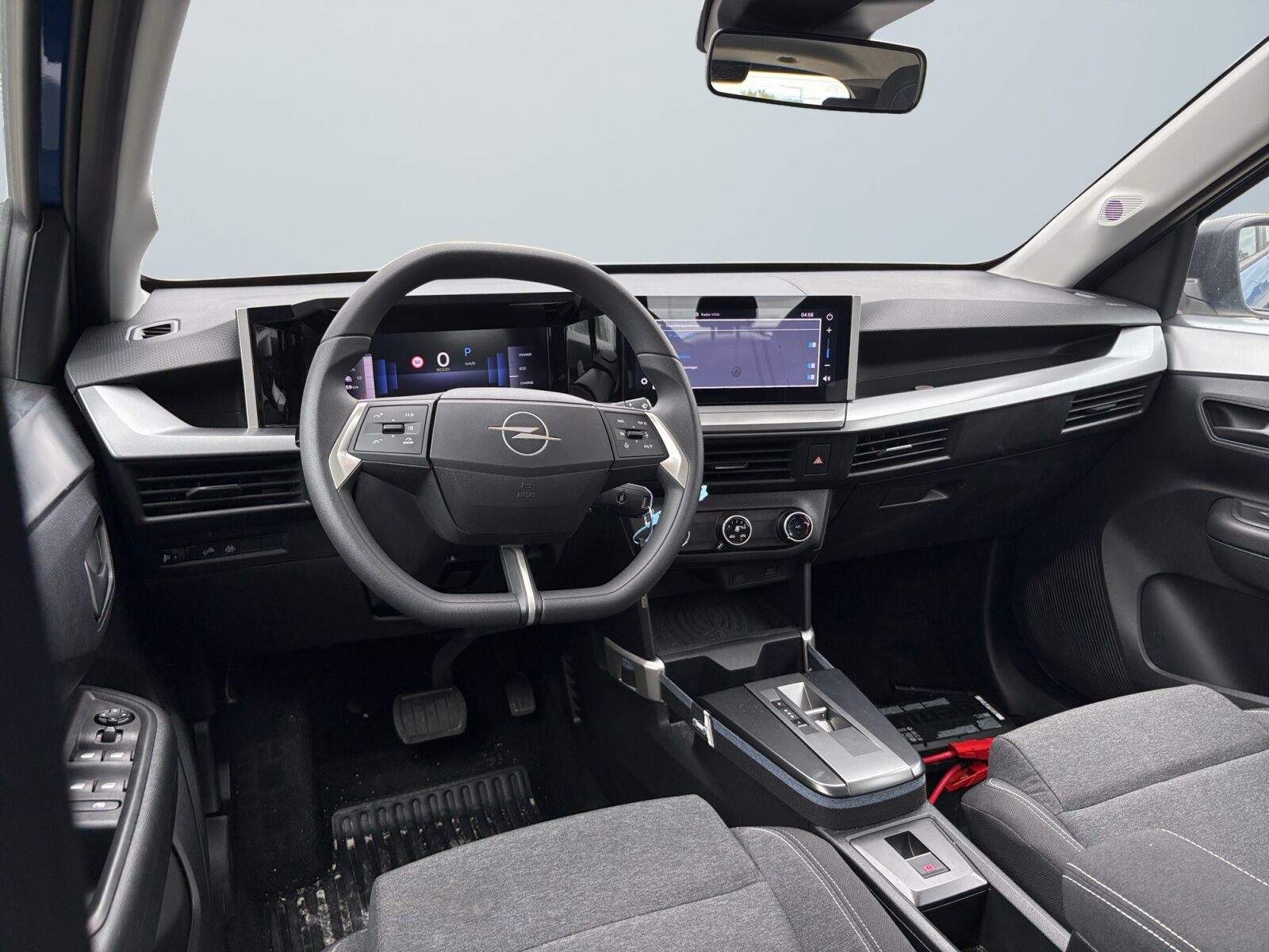 Blå Opel Frontera fra 2025