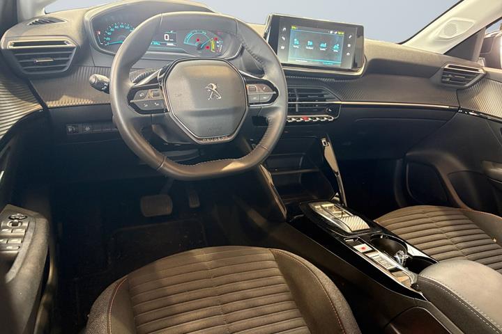Gul Peugeot e-208 fra 2022