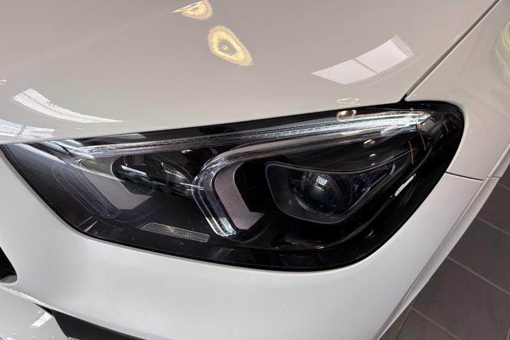 Hvid Mercedes GLE350 de fra 2021