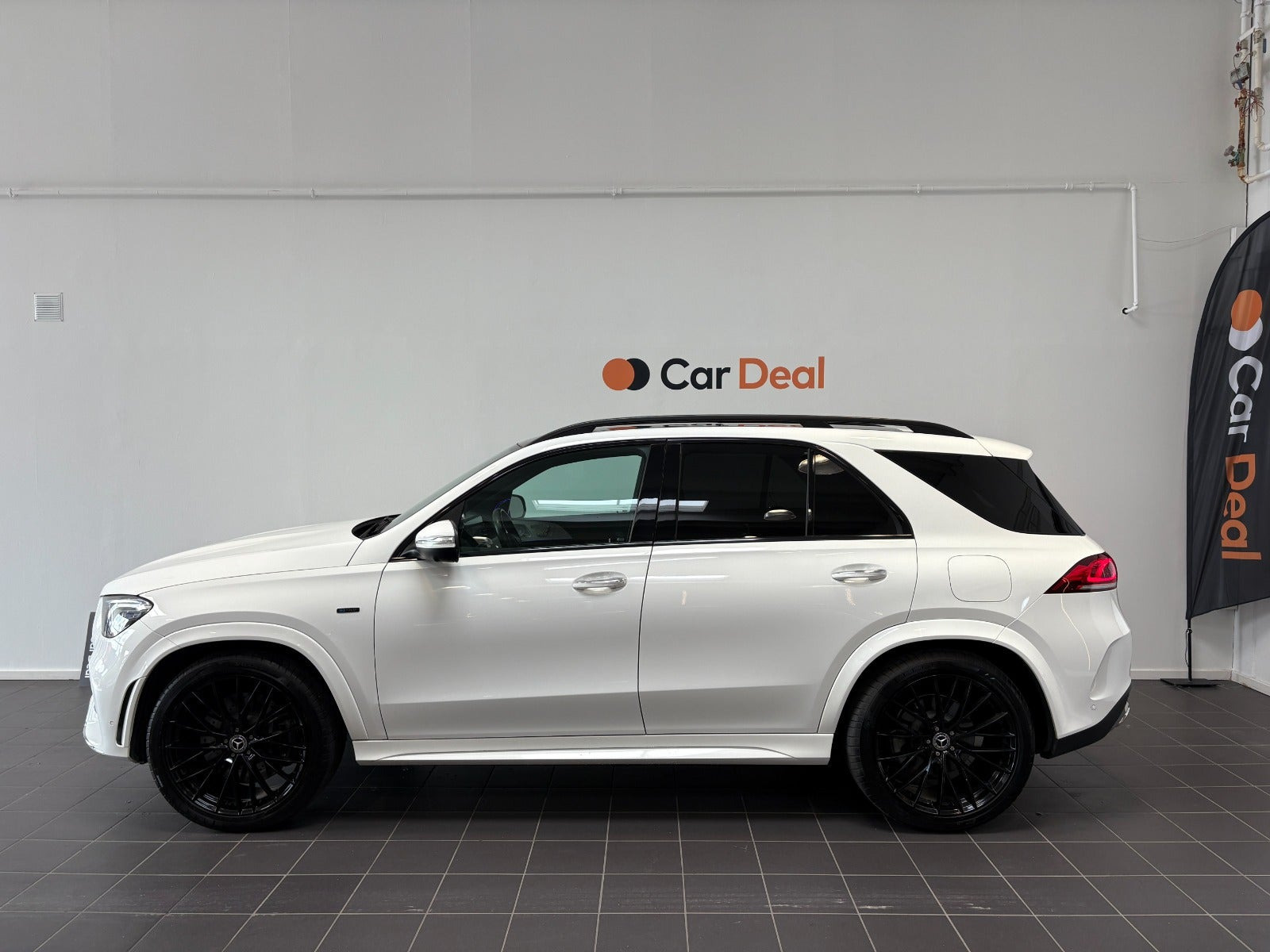 Hvid Mercedes GLE350 de fra 2021