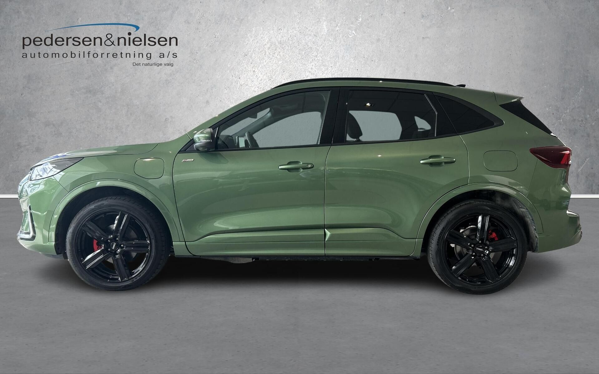 Grøn Ford Kuga fra 2026