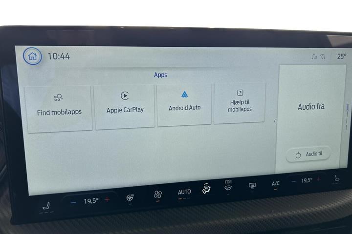 Grøn Ford Kuga fra 2026
