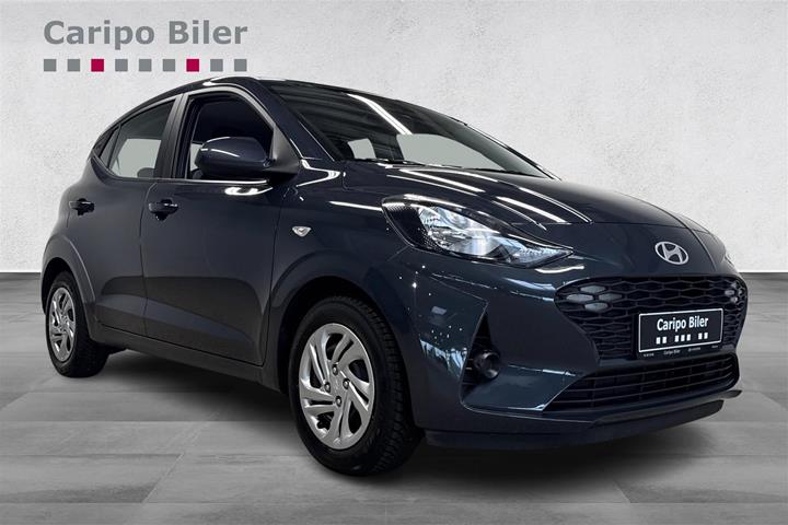 Grå Hyundai i10 fra 2025