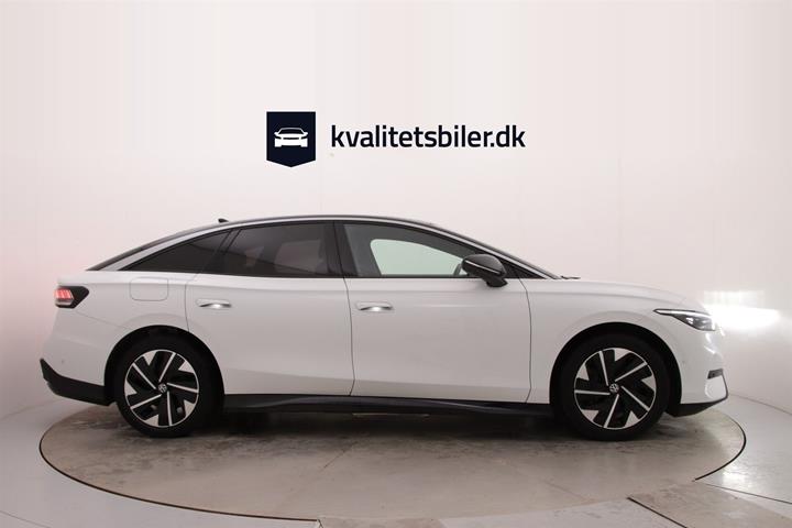 Hvid VW ID.7 fra 2024