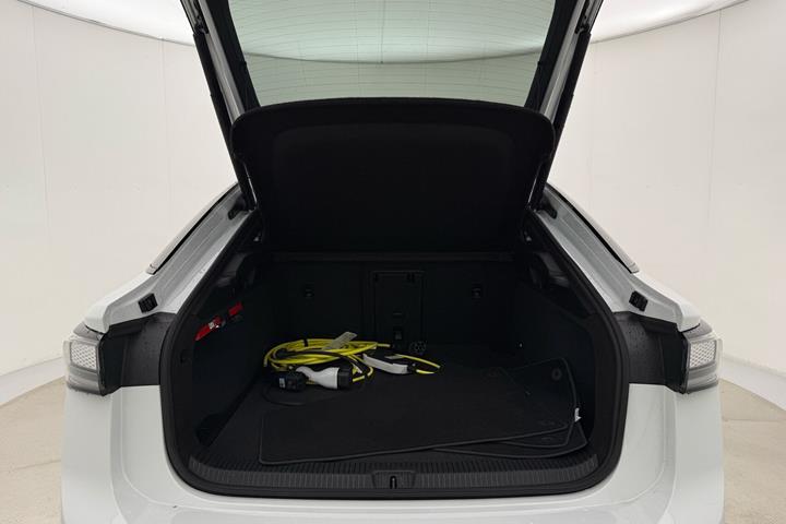 Hvid VW ID.7 fra 2024