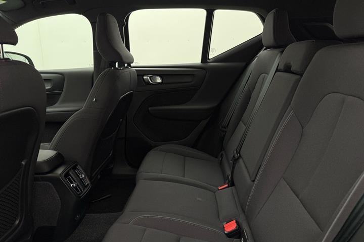Sort Volvo XC40 fra 2023