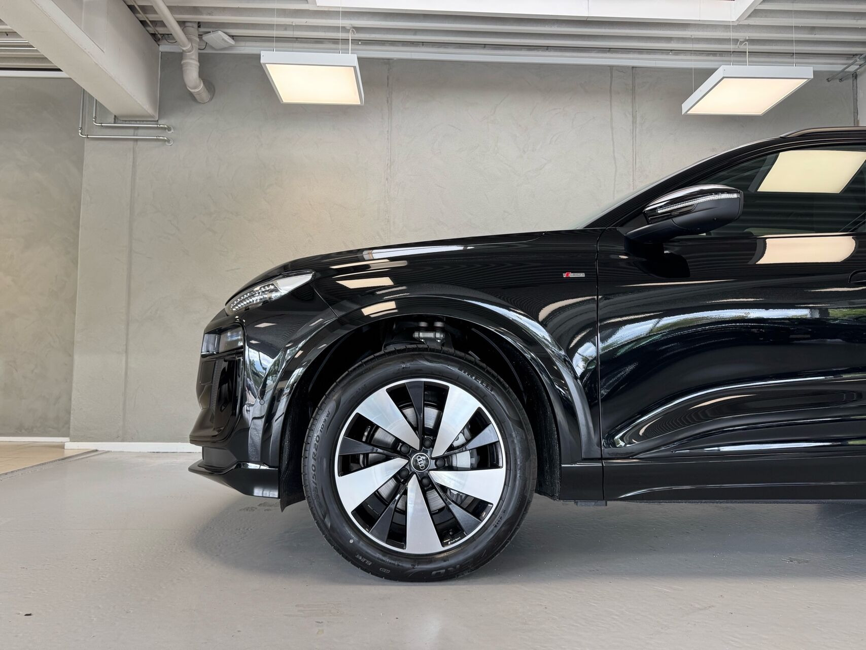 Sort Audi Q6 fra 2026